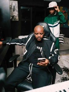 Kabza De Small – Turbang Studio Amapiano Mix (Endaweni Vosloorus)