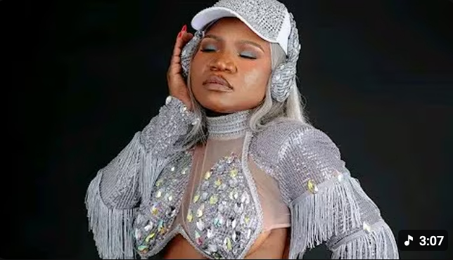 Master KG & Makhadzi – Newest ft. Nkosazana Daughter & Harry Cane